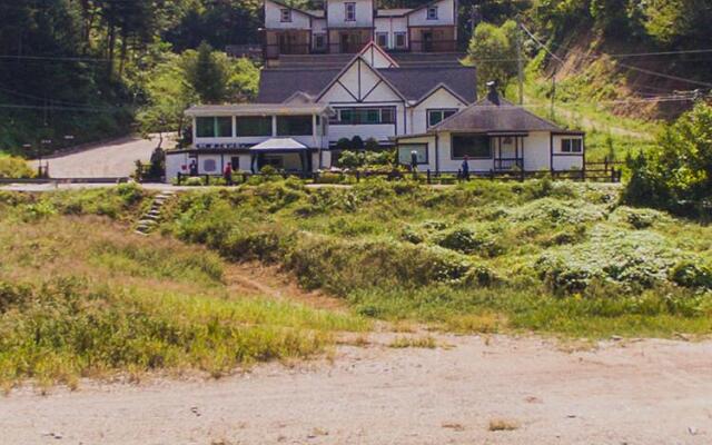 Hongcheon le grangshario pension