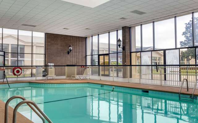 Holiday Inn Fayetteville-I-95 South