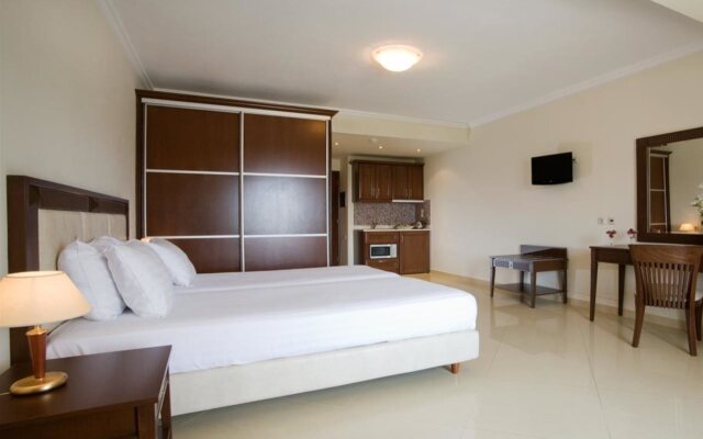 Royal Nidri Hotel & Apartments