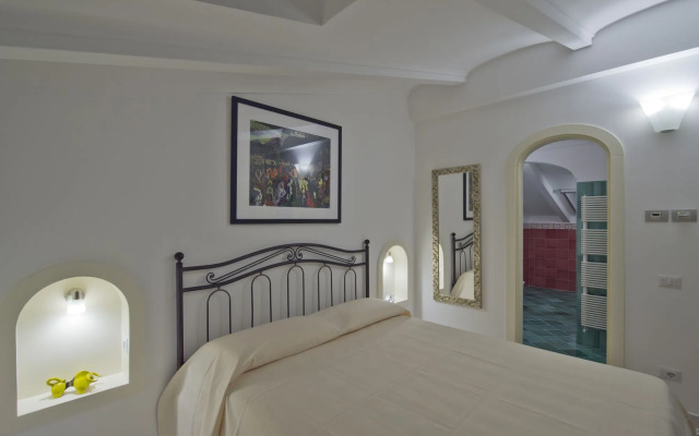 Albadamare Boutique Hotel