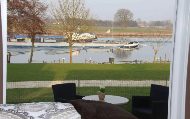 Veerhuys Tante Jet