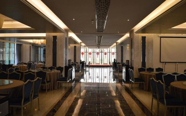 Yichang Riverside No.1 Hotel