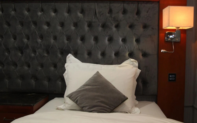 Shate Al Hayat Hotel Suites
