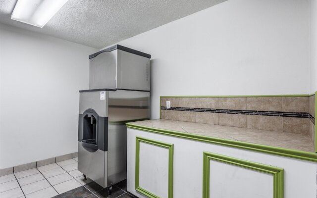 Motel 6 Marysville South