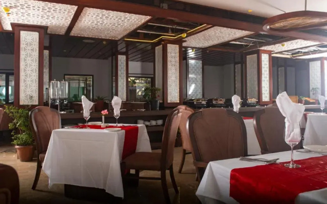 Ramada by Wyndham Gangtok Hotel & Casino Golden