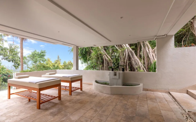 Villa Firefly