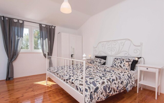 Beautiful Home in Zrnovo With Wifi and 3 Bedrooms