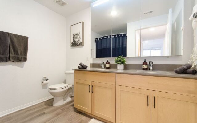 Hollywood Walk of Fame Two Bedrooms