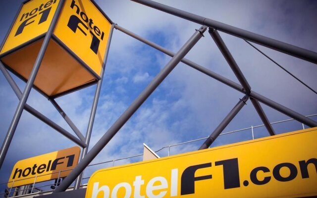 Hotel F1 Laval