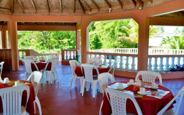 Hidden Paradise Resort
