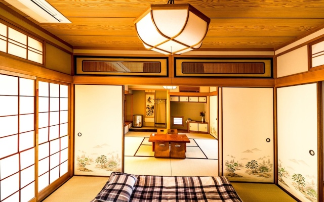 Guesthouse Oimazato – Guest Rooms – Osaka