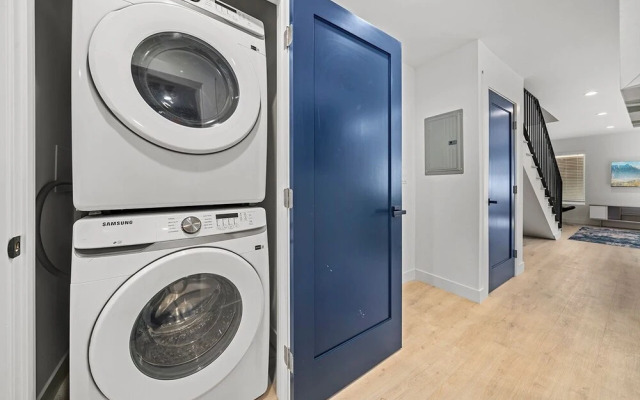 Serene Escapes Hollywood