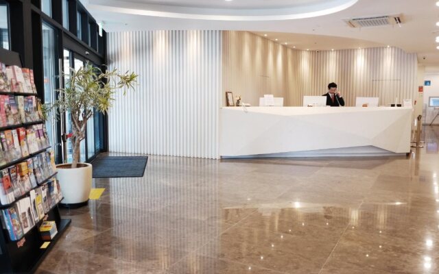 Hotel Bridge Seogwipo