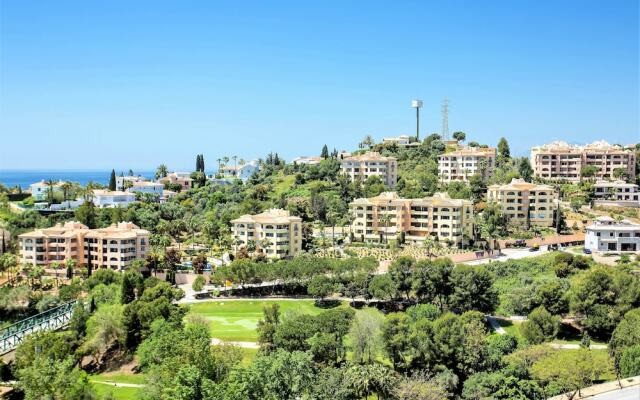 Duplex, Penthouse, 2/2 with Spectacular Views TV27