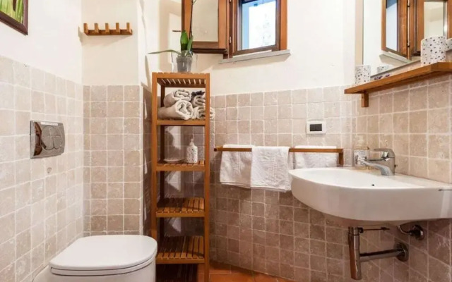 Casina Montenero Comfortable Holiday Residence
