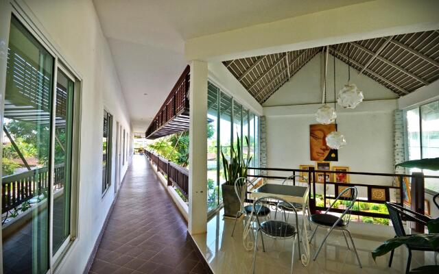 Thatphanom Place