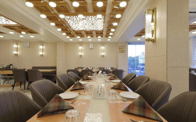 Hotel Elysian Residency