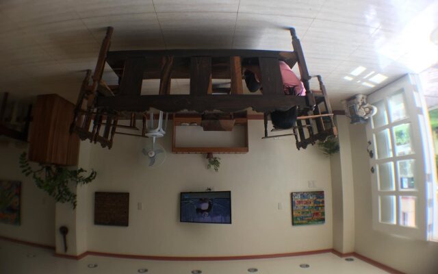 Nathaniel's Lodge