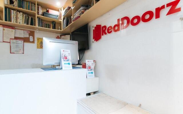 RedDoorz Plus @ Ruby Las Pinas Weekly Stay