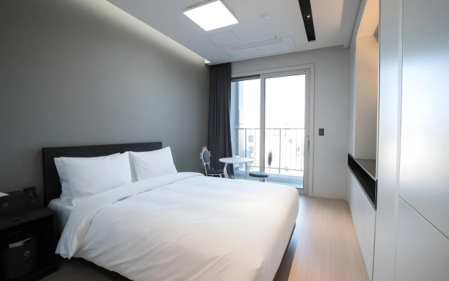 Sunrise Hotel