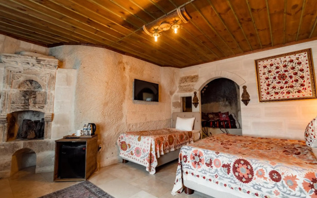 Amber Cave Suites