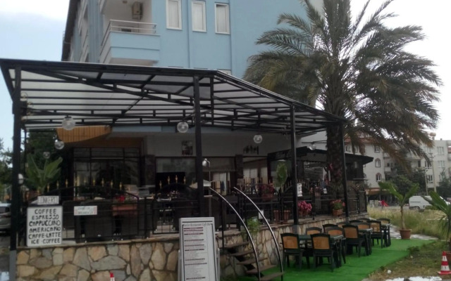 Sailor Apart Hotel