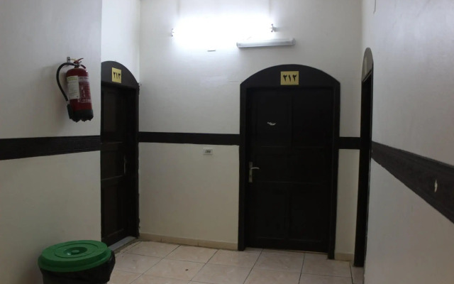 Al Eairy Furnished Apartments Al Baha 4