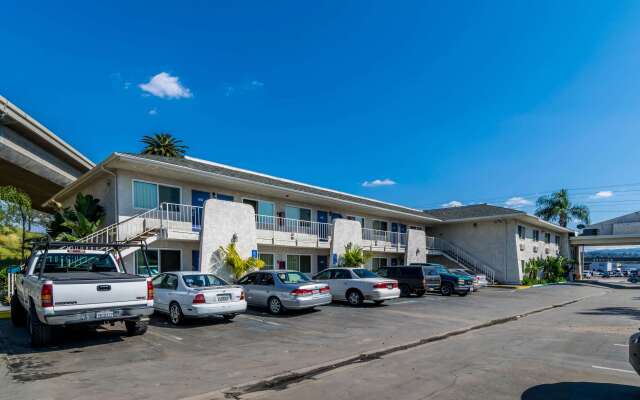 Motel 6 Redlands, CA