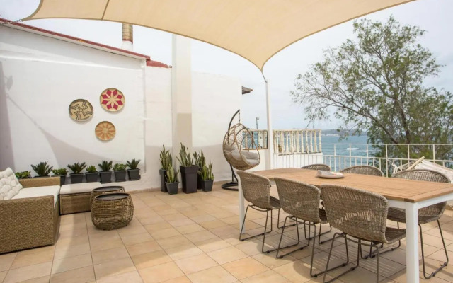 Salty Beach Front House Faliraki
