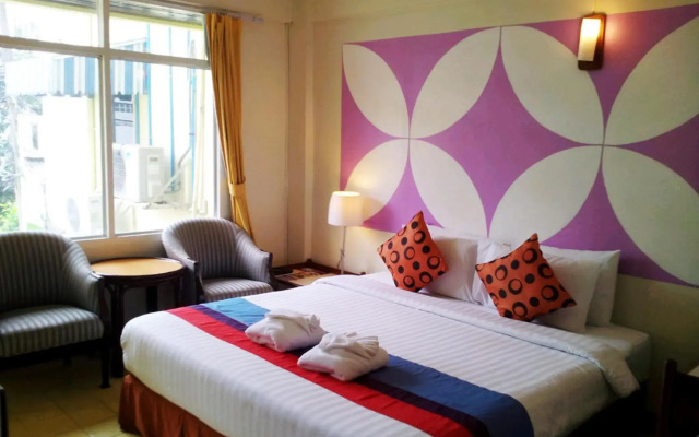 Sawasdee Sukhumvit Inn