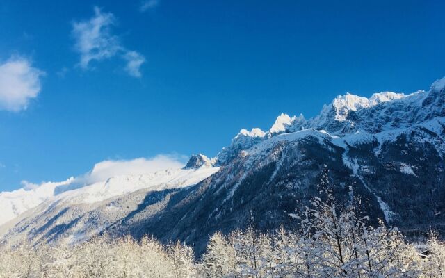 Chalet Cosmique