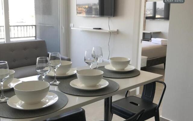 Epicentro Suites Apart Hotel
