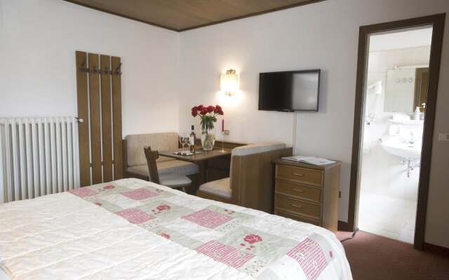 Sport Hotel Enrosadira