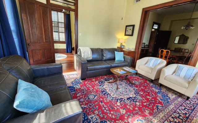 1886 Victorian 4 Bedroom Home by Redawning