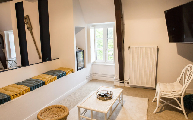 Domaine de La Briandais, a place of electromagnetic sobriety