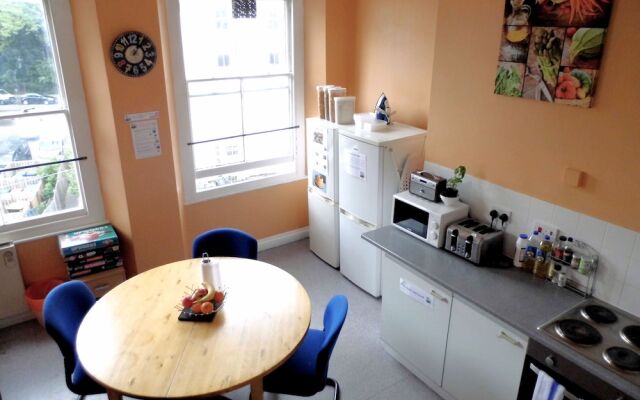 Homestay Bristol - Hostel