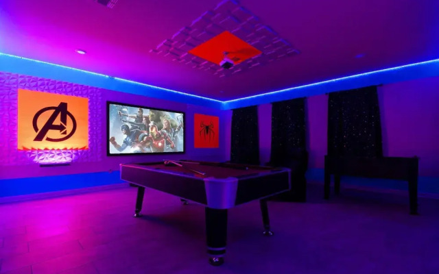 Storeylake 9Bd Pooltable Cinema Games Pool