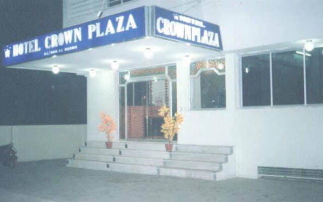 Hotel Crown plaza