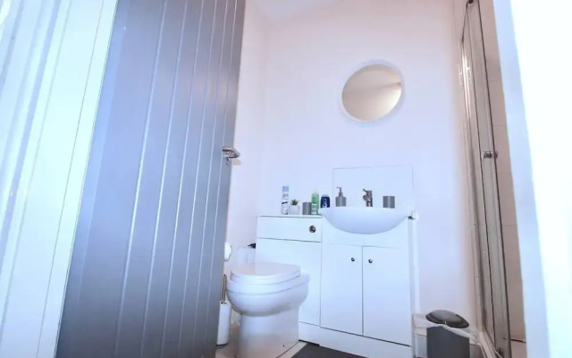 Remarkable 3-bed Apartment in Newport Pagnell