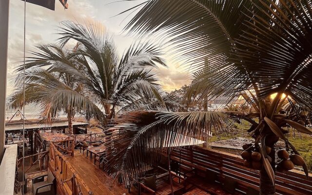 Baos Hotel & Restaurant