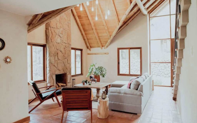 w Sleek 3BR Villa w Fireplace in Sacred Valley