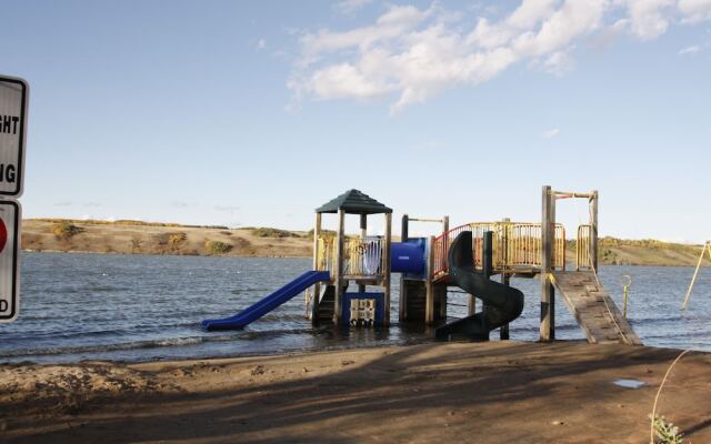 Lakefront Cottage in Manitou Beach