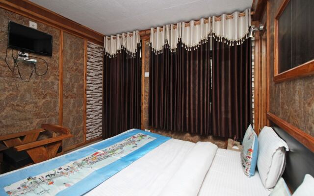 OYO 4111 Hotel Shivraj