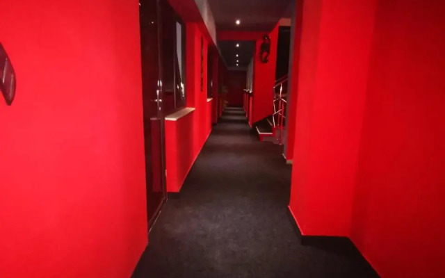 Hostel Max