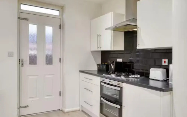 Last Min Weekend Stay, Trafford, Pets Welcome