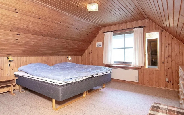 6 Person Holiday Home in Blavand