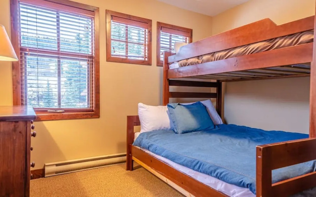 Woodhaven #32 By Bear Country