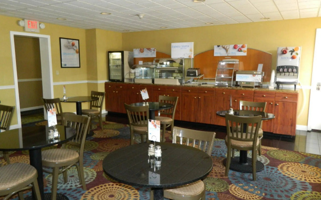 Holiday Inn Express Detroit-Birmingham by IHG