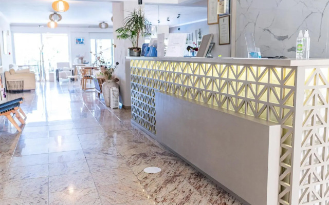 Hotel Grand Nefeli