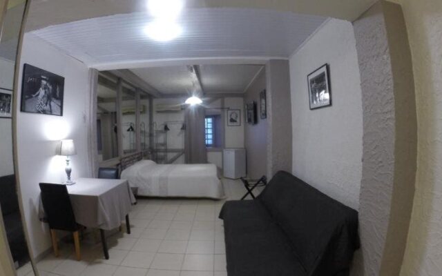 Carib Hotel